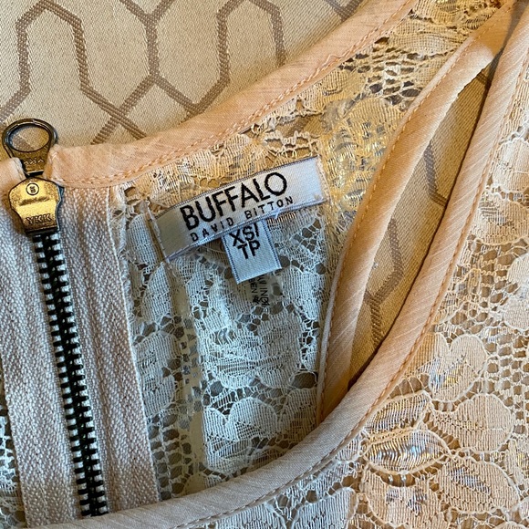 Little top from Buffalo - Picture 3 of 3